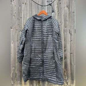 LL Bean ultralight down packable coat, size L